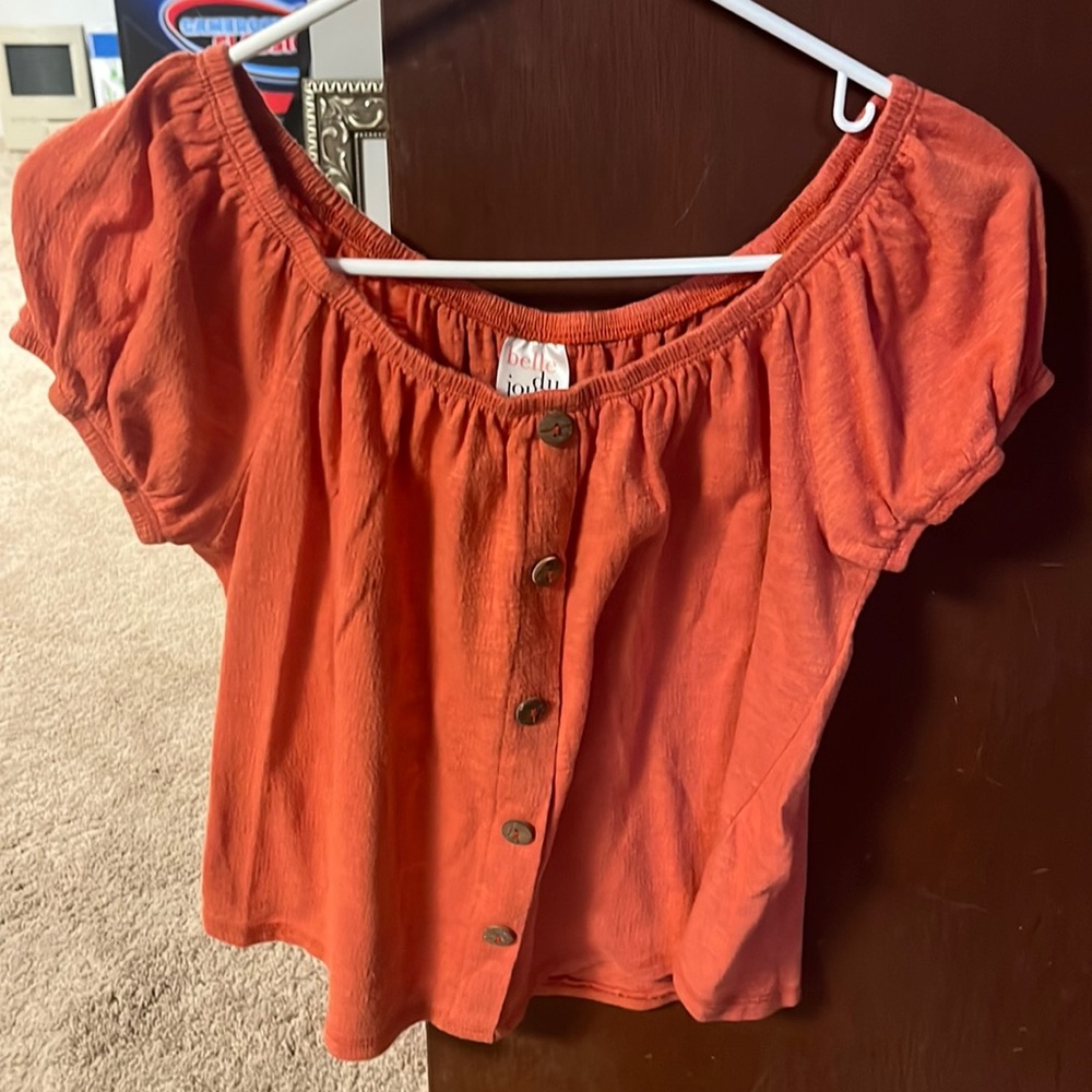 Orange Short sleeve.
